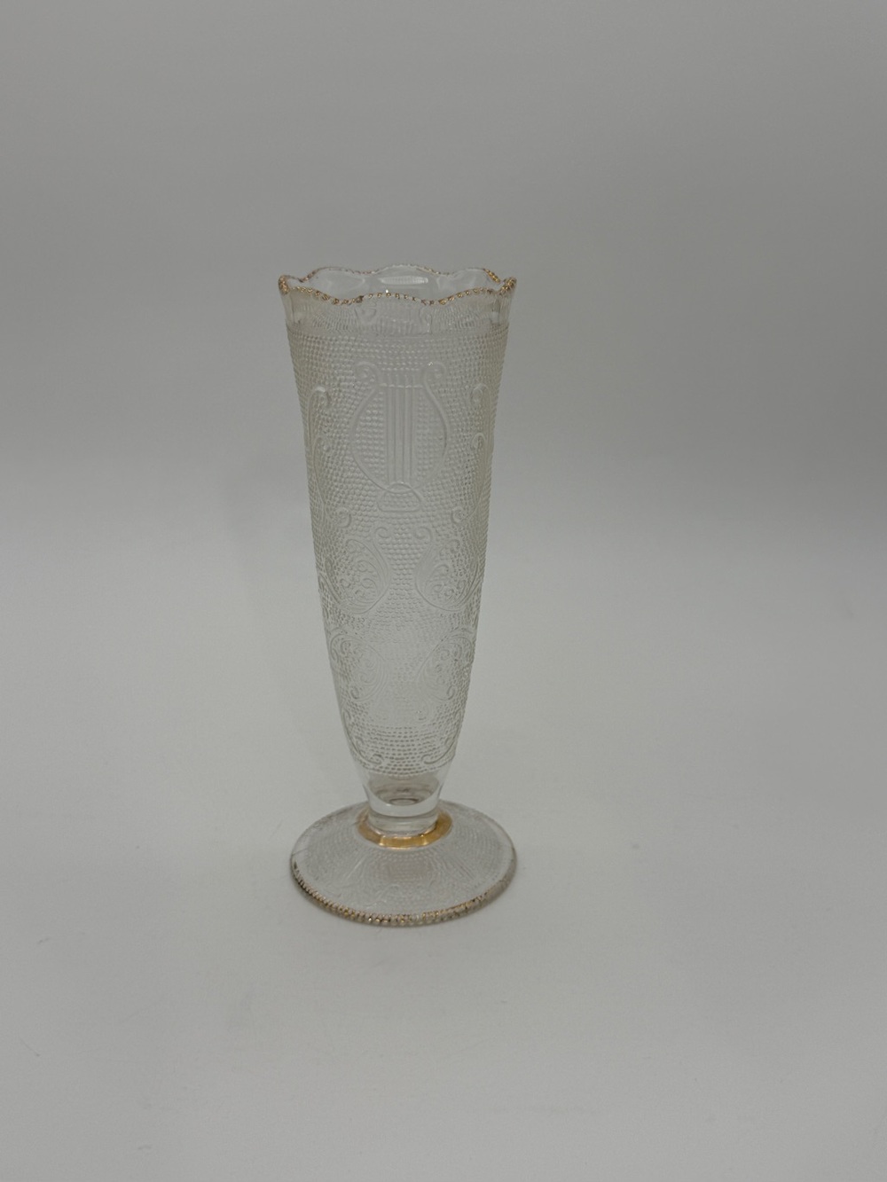 Vintage 1950’s Jeannette Musical Harp & Lyre Glass Vase Cone Shaped 7.5”